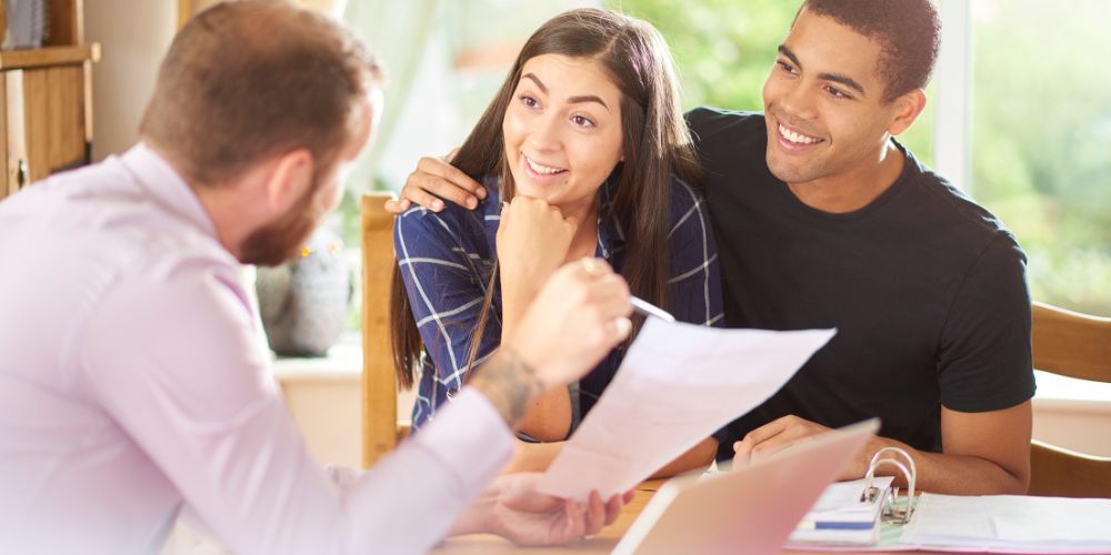 lender showing nhs staff a mortgage deal